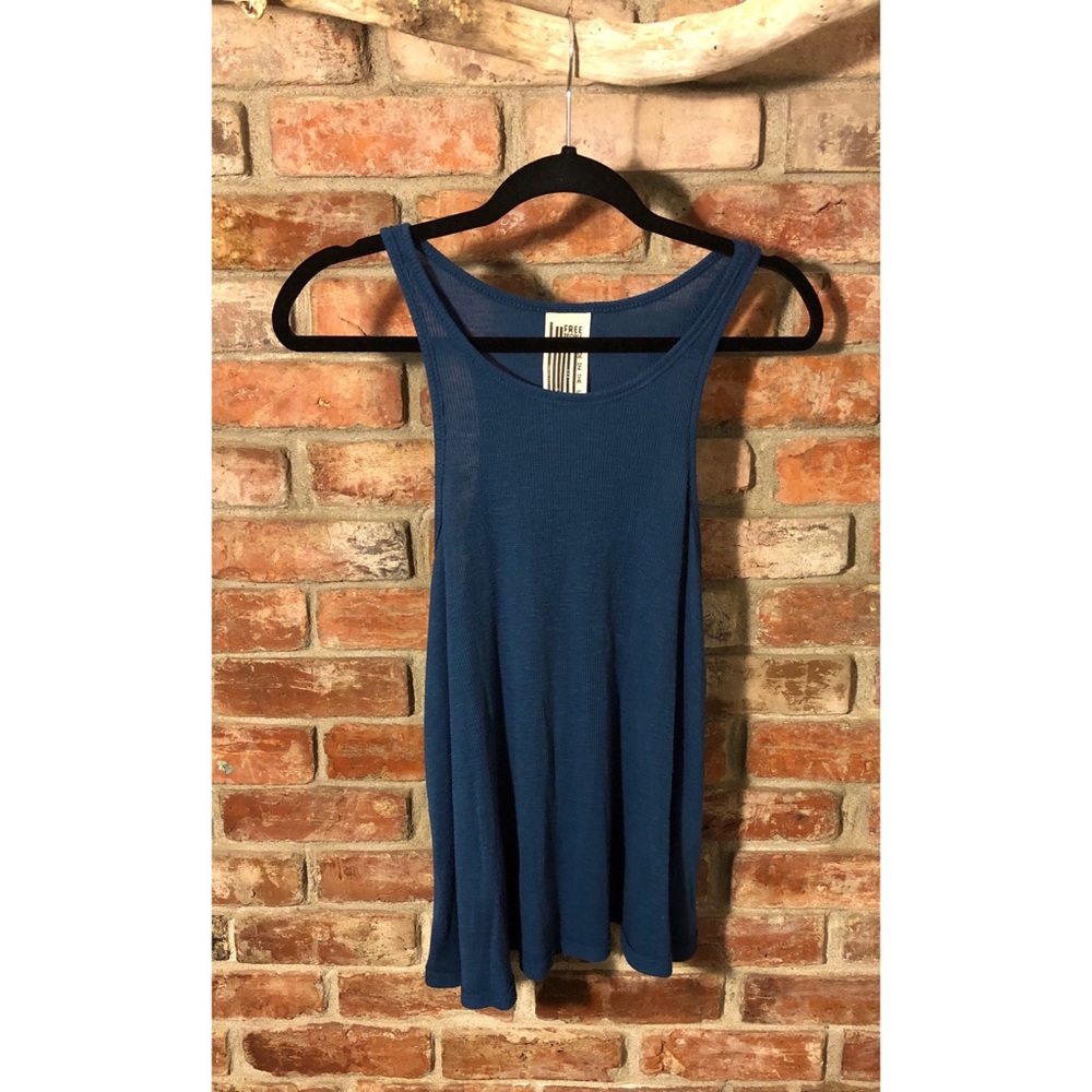 Ribbed Tank